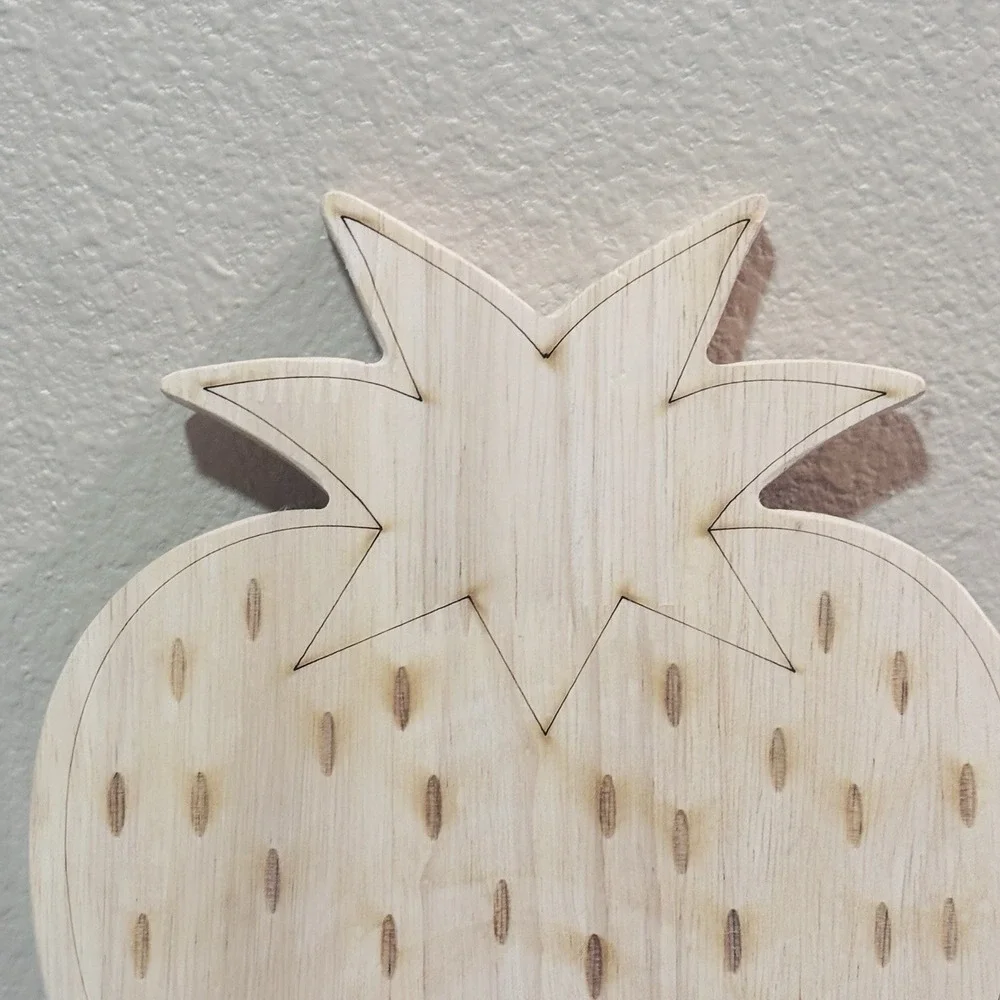 Wooden Strawberry Cutting Board Trivet Hot Pad Fruit Theme Kitchen Gift New